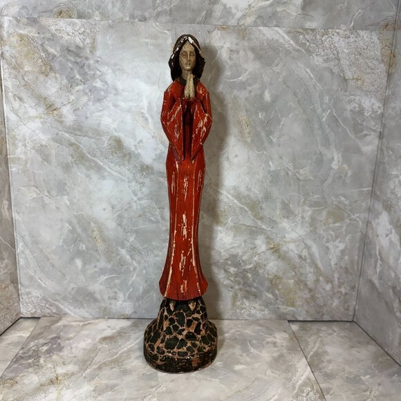Religious Woman In Prayer Virgin Mary Praying Folk Art Style Faux Wood 15" - Picture 2 of 8
